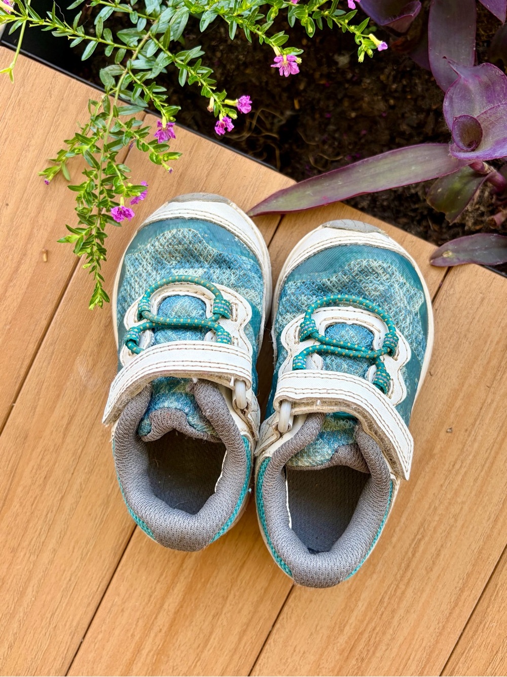 Merrell Teal and White Kids Hook-and-Loop Sneakers